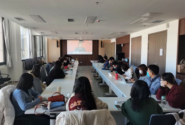 beat365亚洲版官网观看十九届六中全会新闻发布会-良乡学生会场_副本.jpg